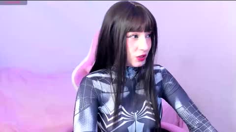 Snapshot of livemakio chatting on 01-07-26, 06:05 Liz online show from 01-07-26, 06:05