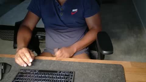 Snapshot of livetribber chatting on 04-03-26, 01:09 livetribber online show from 04-03-26, 01:09