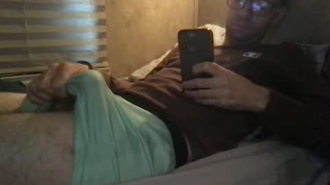 Snapshot of livetyy chatting on 01-09-26, 02:42 livetyy online show from 01-09-26, 02:42