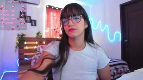 Snapshot of livfabi_ chatting on 11-13-25, 05:45 Livfabi online show from 11-13-25, 05:45