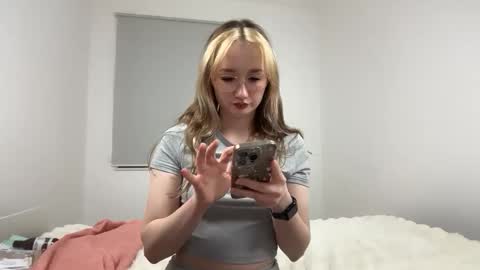 Snapshot of livialachowski chatting on 02-03-26, 11:10 Livia Lachowski online show from 02-03-26, 11:10