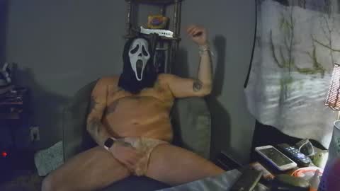 Snapshot of livingpuddle chatting on 10-29-25, 12:40 livingpuddle online show from 10-29-25, 12:40