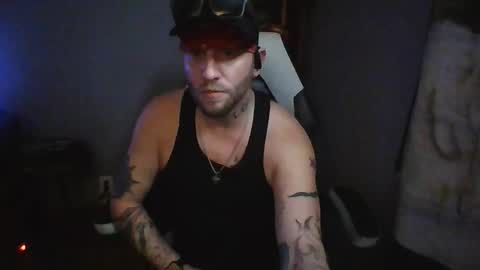 Snapshot of livingpuddle chatting on 12-21-25, 06:42 livingpuddle online show from 12-21-25, 06:42