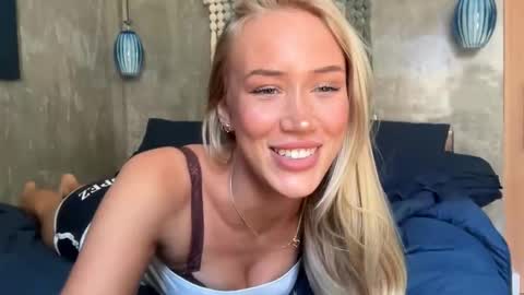 olivia online show from 03-05-26, 03:13