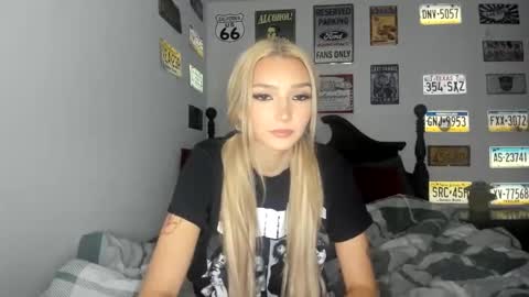 Livvy online show from 02-09-26, 06:28