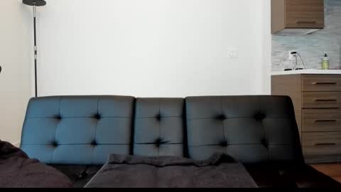 Liyanamee online show from 12-15-25, 06:12