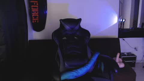 Elizabeth online show from 10-20-25, 04:51