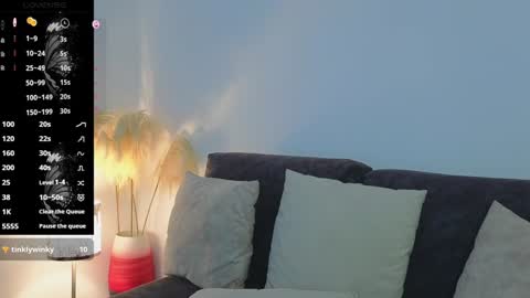 Snapshot of liz_devine chatting on 12-27-24, 04:32 liz online show from 12-27-24, 04:32