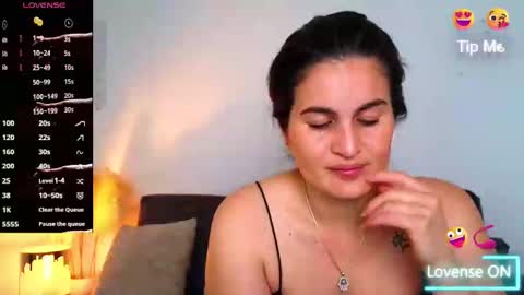 Snapshot of liz_devine chatting on 03-07-25, 01:18 liz online show from 03-07-25, 01:18