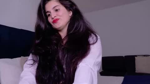 Snapshot of liz_devine chatting on 09-11-25, 06:30 liz online show from 09-11-25, 06:30