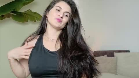 Snapshot of liz_devine chatting on 10-31-25, 04:08 liz online show from 10-31-25, 04:08