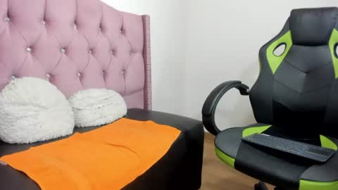 liz_grettel online show from 07-27-26, 06:37