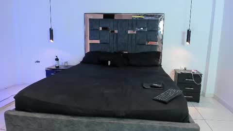 Snapshot of liz_sebas chatting on 07-18-26, 11:36 liz sebas online show from 07-18-26, 11:36