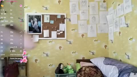 Molly online show from 05-13-26, 09:17