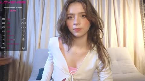 Snapshot of lizbethbiers chatting on 02-02-25, 03:21 Hello there im Amelia Im new here Lets have fun online show from 02-02-25, 03:21