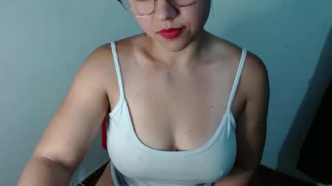 Snapshot of lizbodu chatting on 12-19-24, 10:10 Lizze Bodu 3 online show from 12-19-24, 10:10