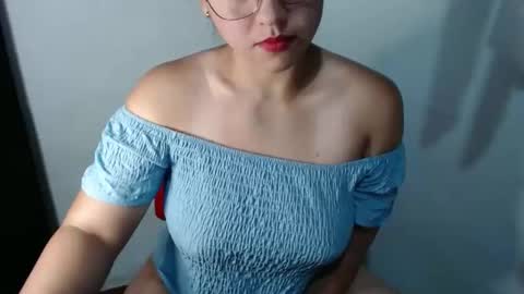 Snapshot of lizbodu chatting on 01-15-25, 10:13 Lizze Bodu 3 online show from 01-15-25, 10:13