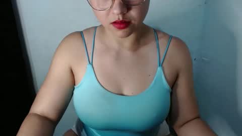 Snapshot of lizbodu chatting on 02-06-25, 02:33 Lizze Bodu 3 online show from 02-06-25, 02:33