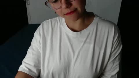 Snapshot of lizbodu chatting on 02-17-25, 09:19 Lizze Bodu 3 online show from 02-17-25, 09:19