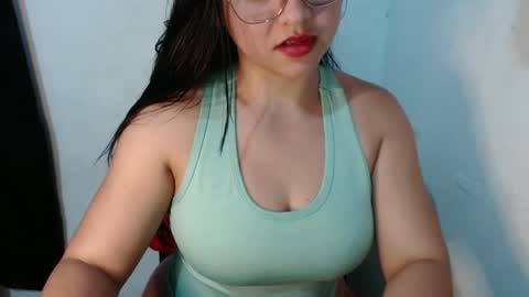 Snapshot of lizbodu chatting on 02-19-25, 10:31 Lizze Bodu 3 online show from 02-19-25, 10:31