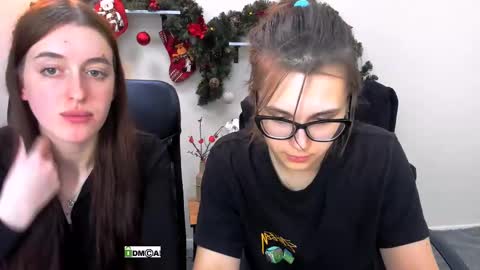 Lizi  online show from 01-10-25, 01:52
