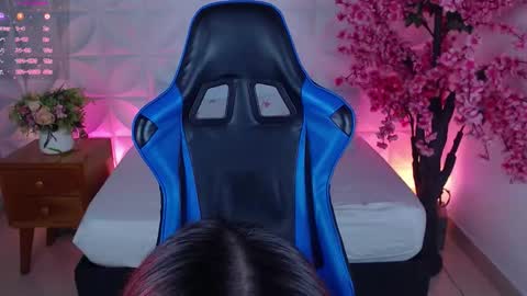 Snapshot of lizowenn_ chatting on 10-30-25, 12:17 LIZETH online show from 10-30-25, 12:17