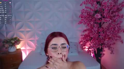 Snapshot of lizowenn_ chatting on 11-13-25, 10:52 LIZETH online show from 11-13-25, 10:52