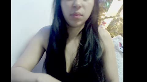 Snapshot of lizz1305 chatting on 12-20-24, 02:38 lizz1305 online show from 12-20-24, 02:38