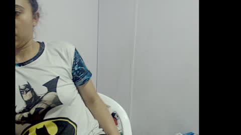 Snapshot of lizz1305 chatting on 02-05-25, 12:17 lizz1305 online show from 02-05-25, 12:17