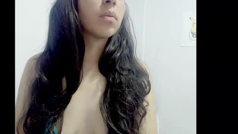 Snapshot of lizz1305 chatting on 02-25-25, 03:05 lizz1305 online show from 02-25-25, 03:05