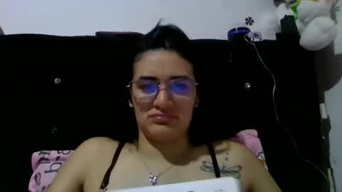 Snapshot of lizz_kinsley chatting on 11-04-25, 03:49 lizz kinsley online show from 11-04-25, 03:49