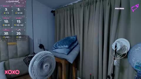 Lizz  online show from 11-08-25, 10:26