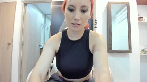 lizzdoux online show from 09-30-25, 02:49