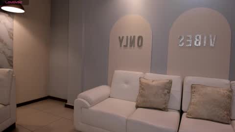 Lizzi  online show from 11-03-25, 09:05