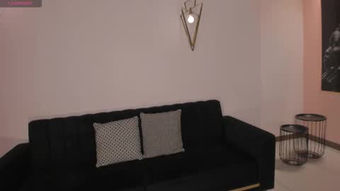 Lizzi  online show from 01-15-26, 07:17