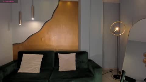 Lizzi  online show from 02-03-26, 08:14