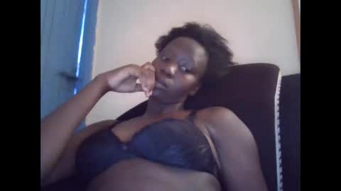 Snapshot of lizzie2020 chatting on 05-23-26, 07:35 lizzie2020 online show from 05-23-26, 07:35