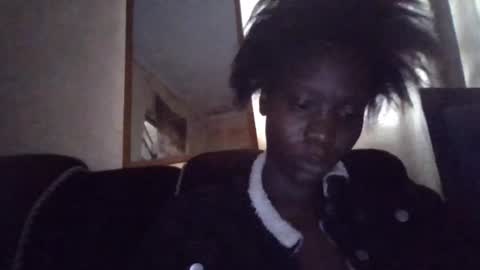 Snapshot of lizzie2020 chatting on 07-18-26, 04:27 lizzie2020 online show from 07-18-26, 04:27