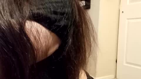 Snapshot of lizzy20066 chatting on 11-22-25, 07:02 lizzy20066 online show from 11-22-25, 07:02