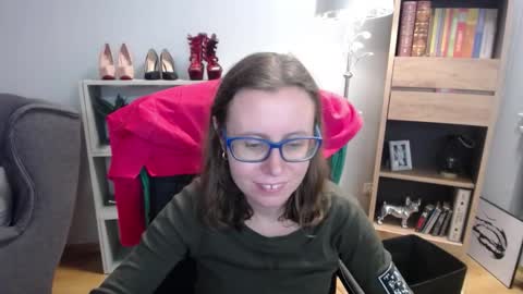 Lizzy online show from 11-04-25, 05:17