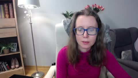 Lizzy online show from 02-25-26, 05:28