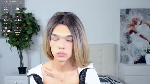 lizzydelrey online show from 03-01-26, 12:40