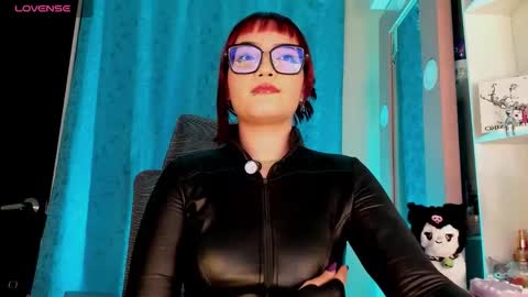 Snapshot of lizzyroses chatting on 02-10-26, 07:18 Elizabeth but call me Lizz online show from 02-10-26, 07:18