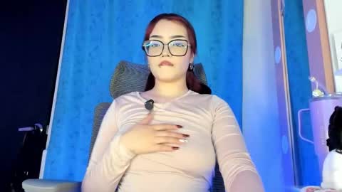 Snapshot of lizzyroses chatting on 02-20-26, 01:55 Elizabeth but call me Lizz online show from 02-20-26, 01:55