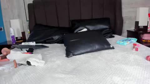 LizzySato online show from 06-11-26, 12:32