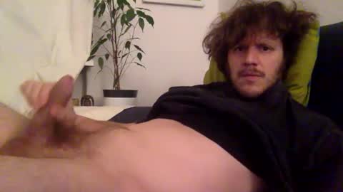 Snapshot of llazer1 chatting on 11-17-25, 06:57 llazer1 online show from 11-17-25, 06:57