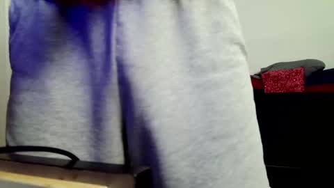 Snapshot of llcooljake69 chatting on 12-10-24, 09:01 LL Cool Jake online show from 12-10-24, 09:01