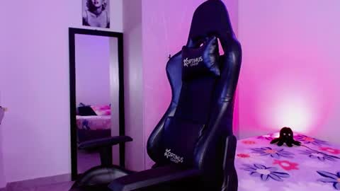 lliamm 2 online show from 07-23-26, 05:27