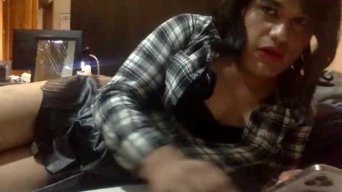 Snapshot of lmabb chatting on 10-31-25, 09:43 lmabb online show from 10-31-25, 09:43