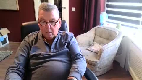 Loebet online show from 05-16-26, 02:49